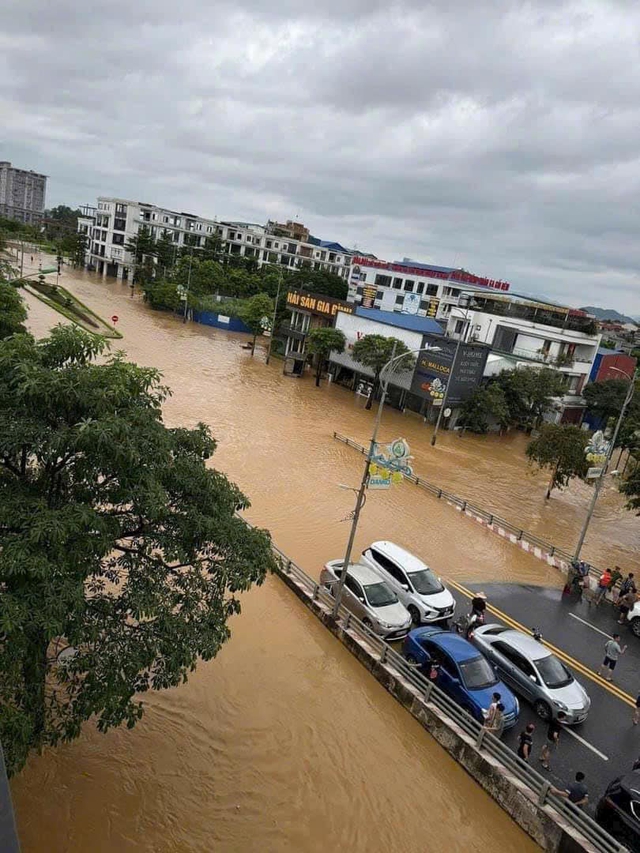 mien-bac-sat-lo-dat-lu-lut-khap-noi-nhieu-tinh-thanh-trong-vung-canh-bao-tim