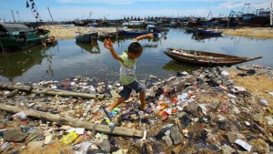 Việt Nam là 1 trong 5 nước xả nhiều rác thải nhựa ra biển nhất thế giới