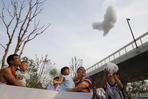 Trung Quốc phát sốt với trò chơi tạo đám mây như của Tôn Ngộ Không