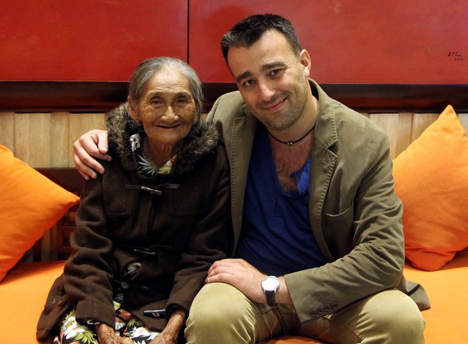 Câu chuyện về bà cụ Việt đẹp nhất thế giới