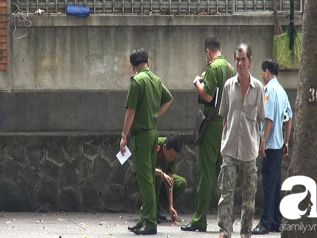 Nam thanh niên cãi vã, đâm bạn gái ở trung tâm Sài Gòn rồi tự sát