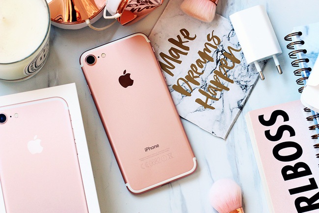 '4 smartphone hồng đẹp mê mẩn đang bán tại Việt Nam