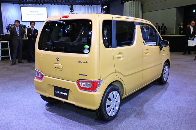 'Suzuki Wagon R 2017 - Xe hơn 200 triệu Đồng khiến người Việt 