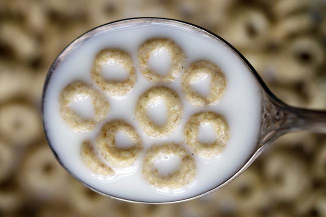 Mỹ phát hiện thuốc diệt cỏ có trong ngũ cốc ăn sáng của trẻ em có thể gây ung thư